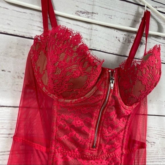 VICTORIA'S Secret red lace push-up corset body suite Sz 36C - Picture 2 of 8